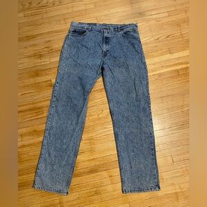 Vintage Levi’s Made in USA 38 x 32 Classic Blue Jeans 100% cotton straight leg
